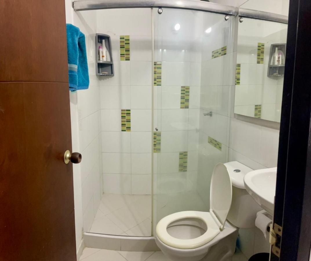 Hostal Roma Villavicencio Buitenkant foto